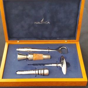 ⚓🍷NAUTICA Walnut 4 PC Wine Set